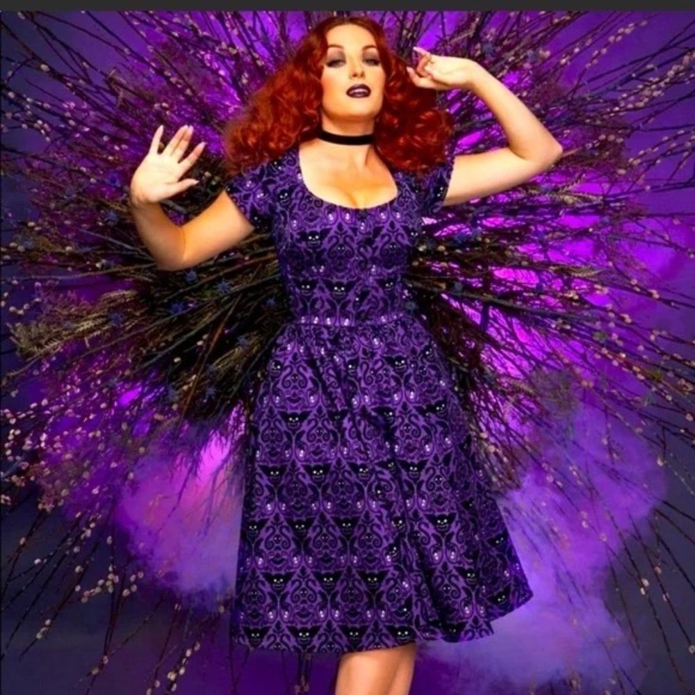 In Search of Diana dress in deadly damask by Elvira in XL or larger